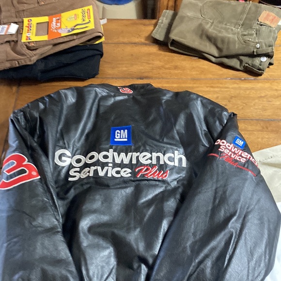 This is a Jeff Hamilton collection racing leather dale Earnhardt Senior jacket - Picture 7 of 7
